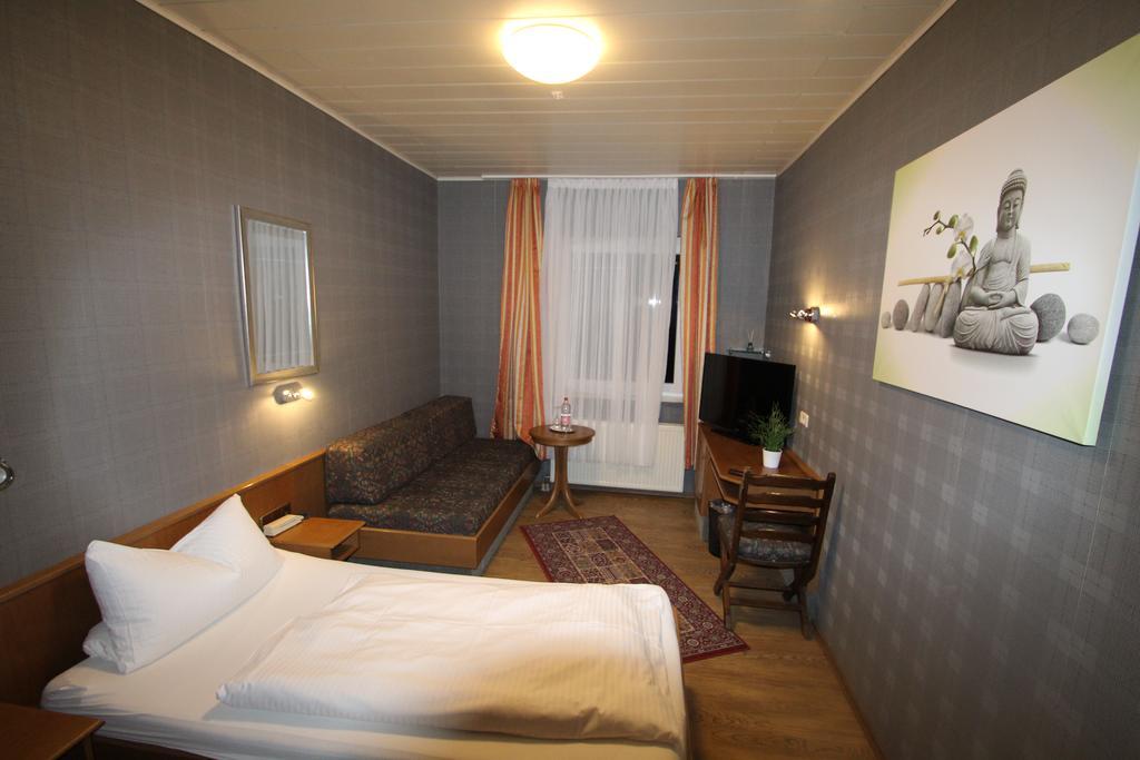 Charlottenhof Hotel Messel Kültér fotó